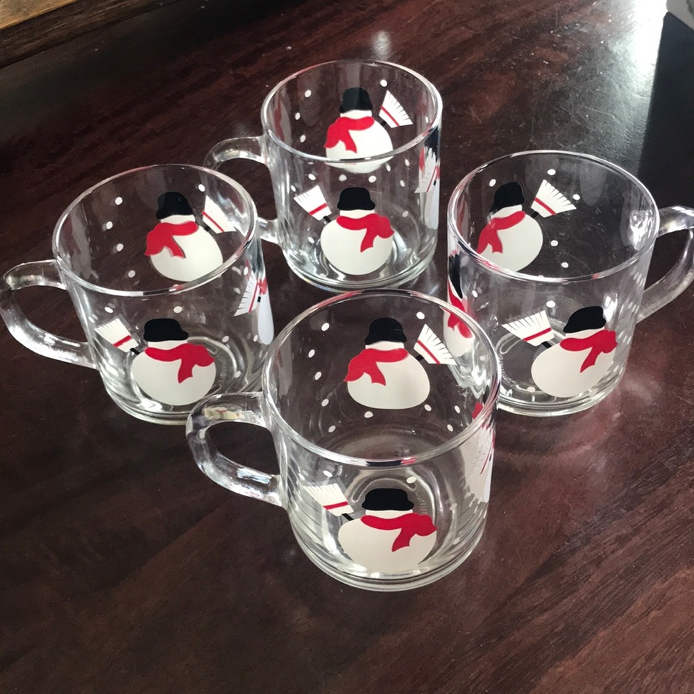 4 Adorable Glass Snowmen Mugs